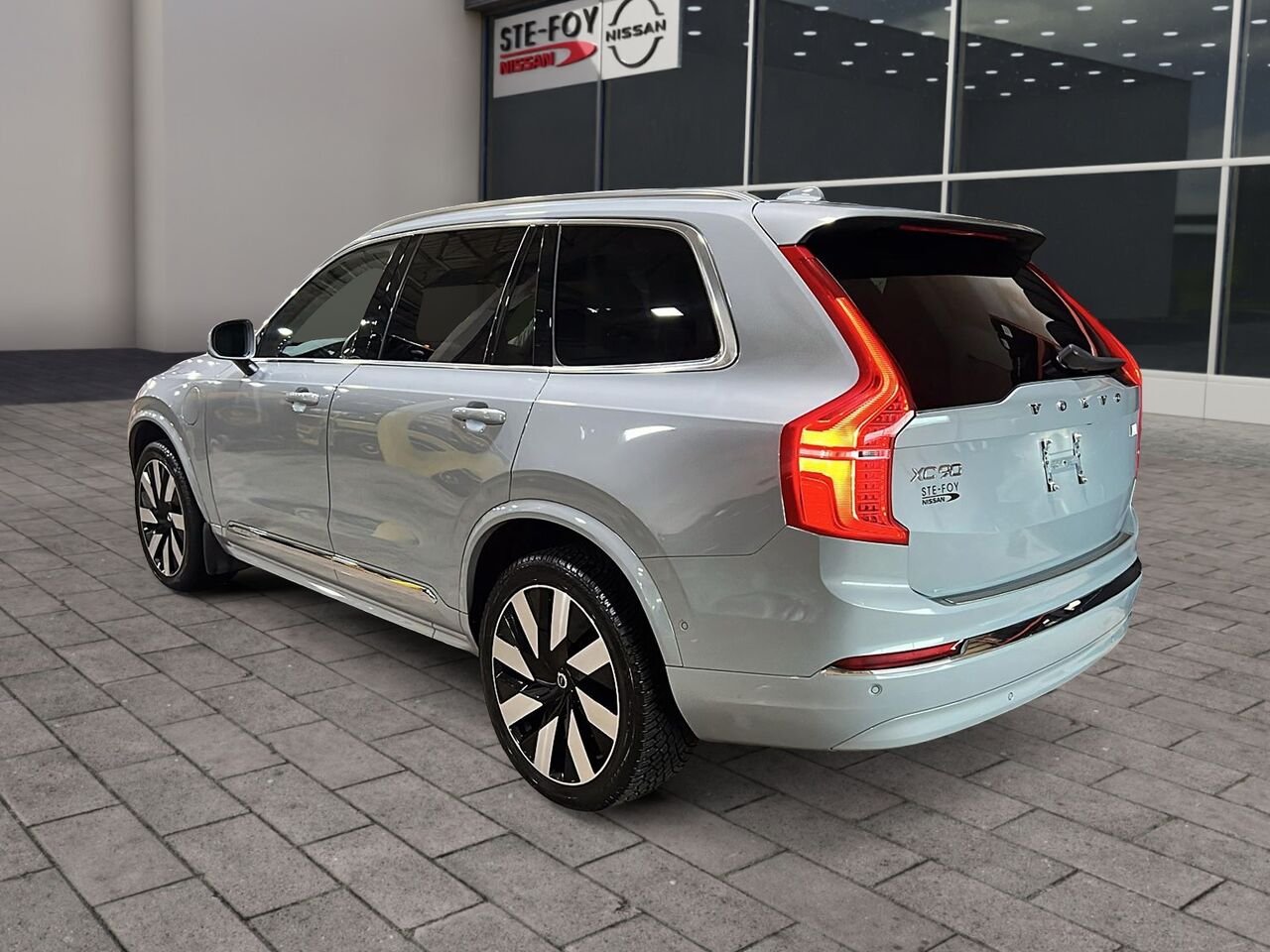 2024 Volvo XC90 Recharge PLUS BRIGHT THEME PHEV Grey Québec - photo #3