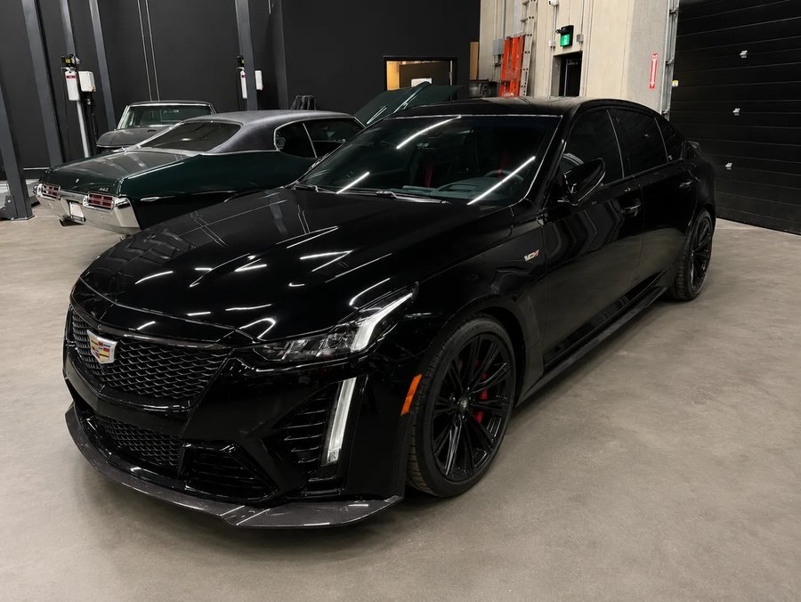2022 Cadillac CT5-V 2022 Black