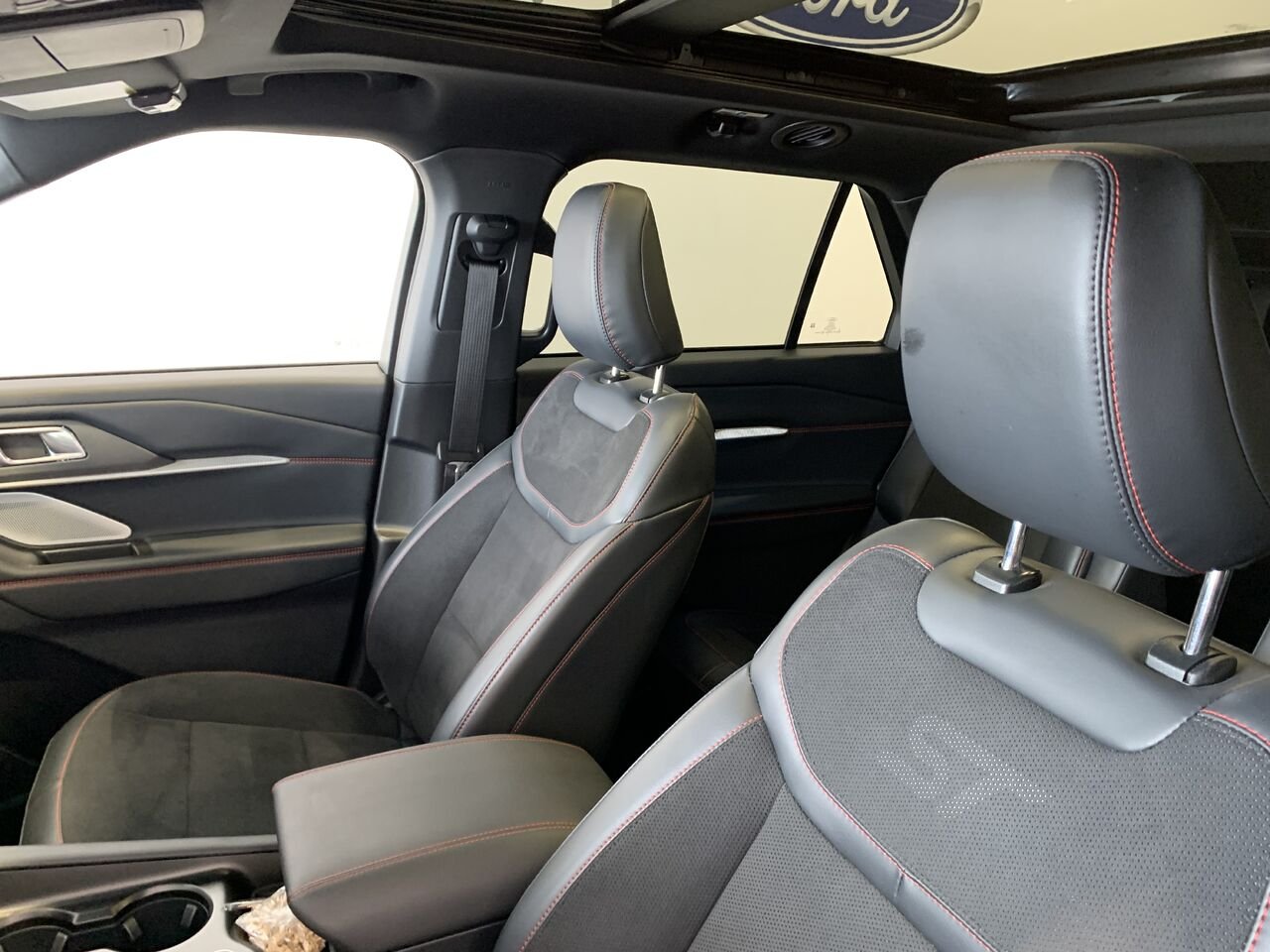 2025 Ford Explorer ST EXPLORER ST 4WD White Châteauguay - photo #30