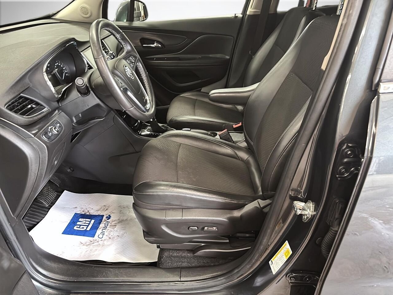 BUICK ENCORE UNKNOWN 2018 Gris Saint-Hyacinthe - photo #8