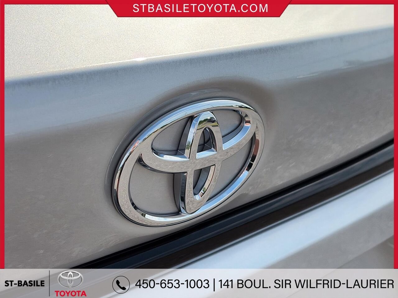 2026 TOYOTA COROLLA Silver Saint-Basile-le-Grand - photo #4