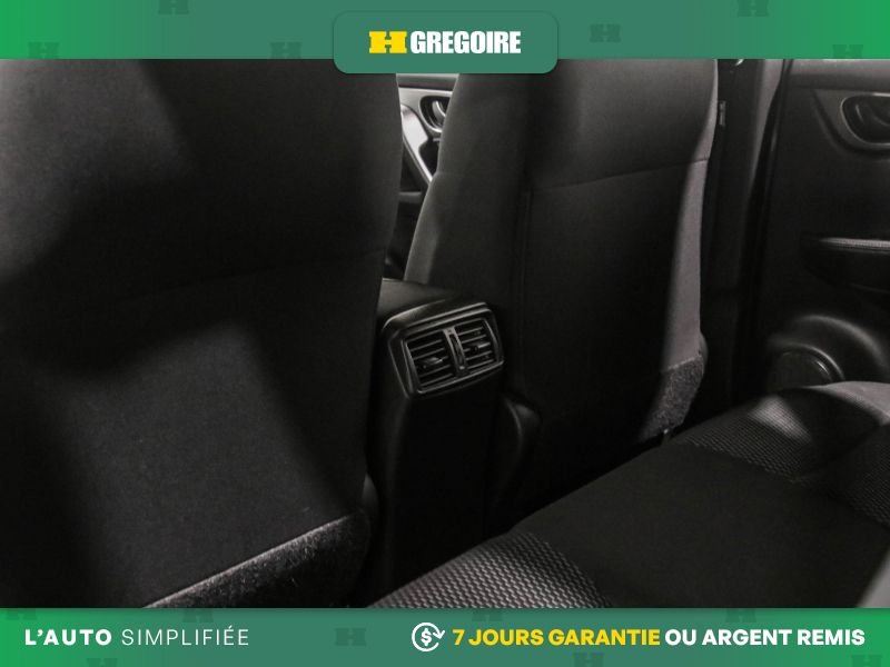 Nissan Qashqai 822402 | SV AWD AUTO AC GR ELECT MAGS CAM RECUL BLEUTOOTH 2019 Noir Laval - photo #25