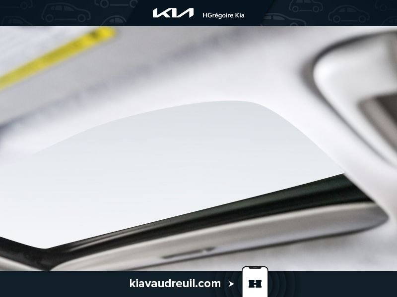 2023 Kia Seltos Silver Laval - photo #11