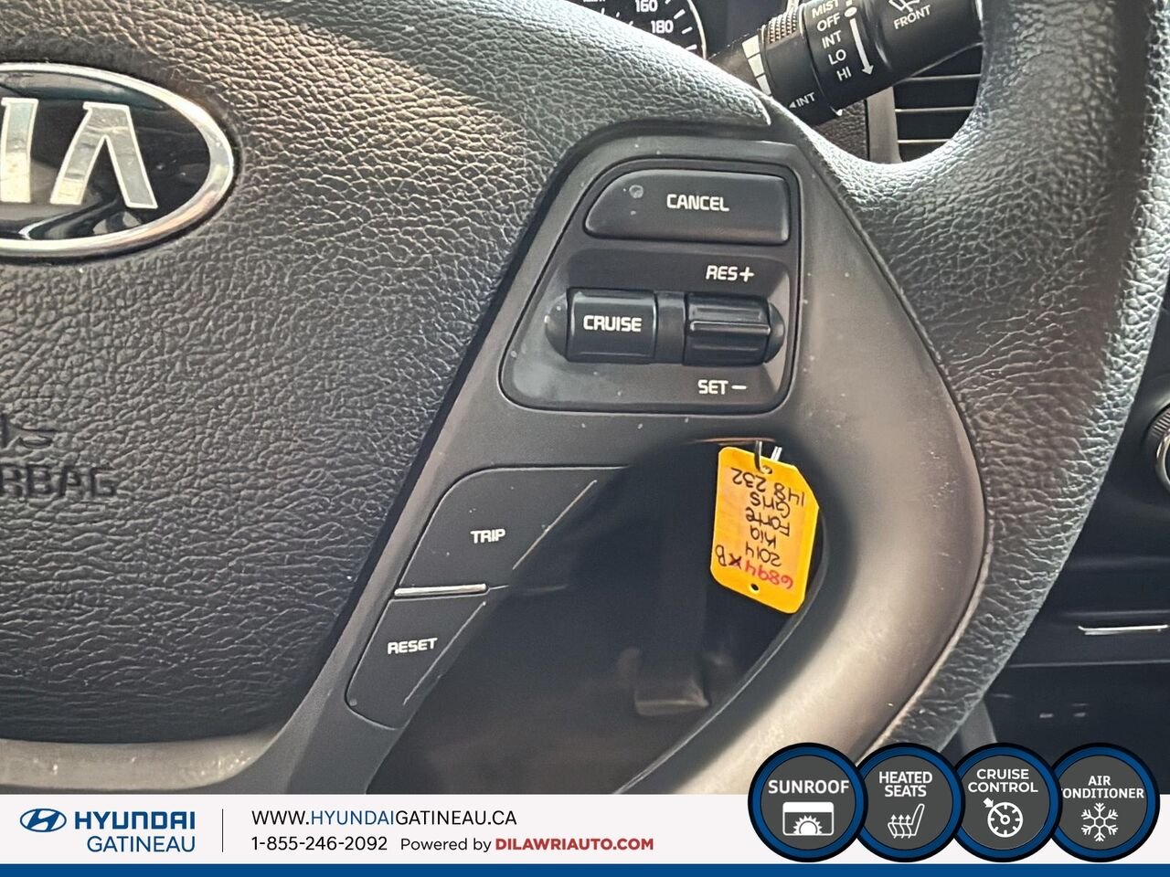 2014 Kia Forte LX+ berline 4 portes BA avec toit ouvrant Silver Ottawa & Gatineau - photo #10