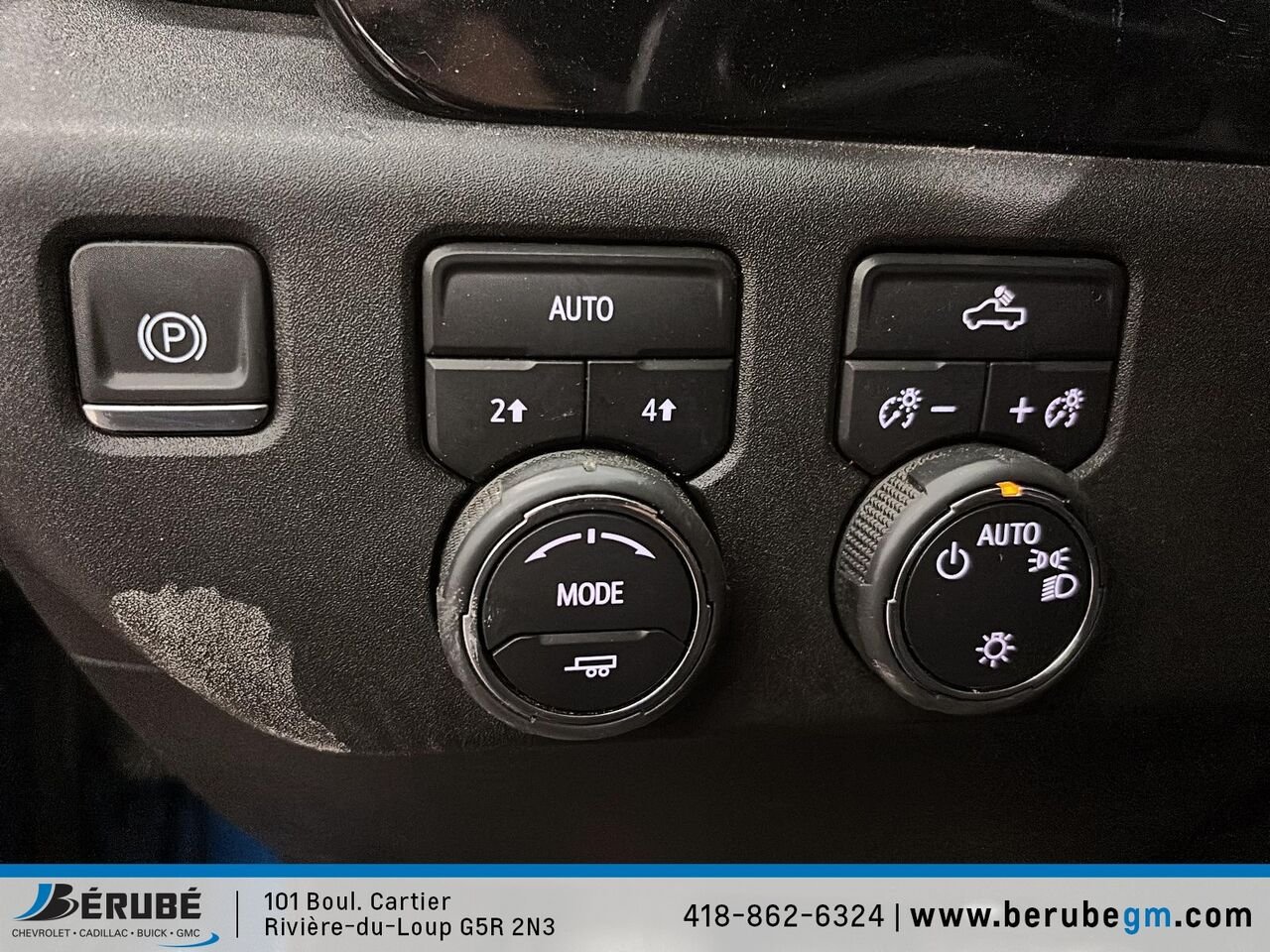 2024 CHEVROLET 1500 4RM, CAISSE COURTE, CAB. MULTIPLAC LT Blue Rivière-du-Loup - photo #14
