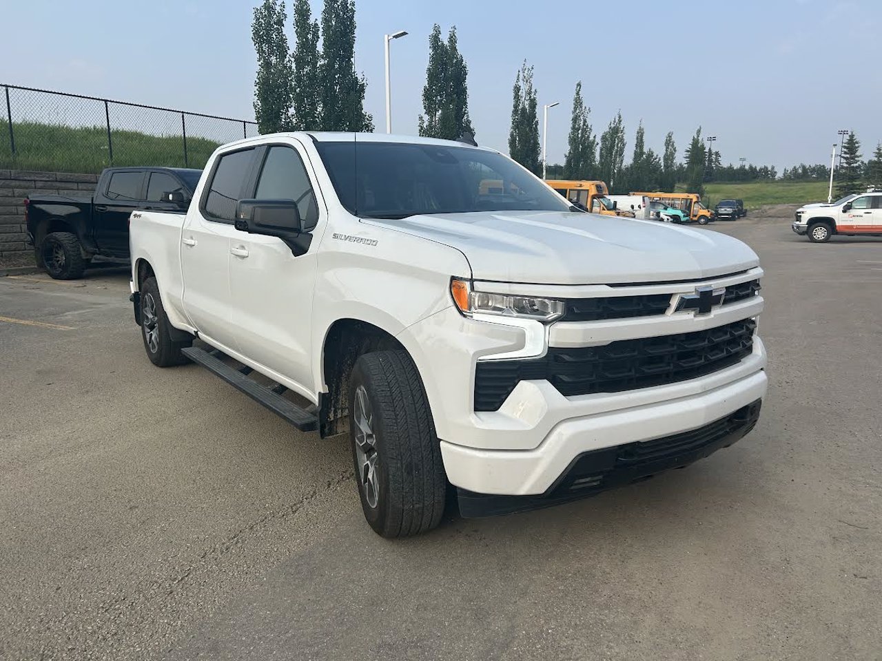 2024 Chevrolet Silverado 1500 4WD Crew Cab 147 RST White Sherwood Park - photo #1