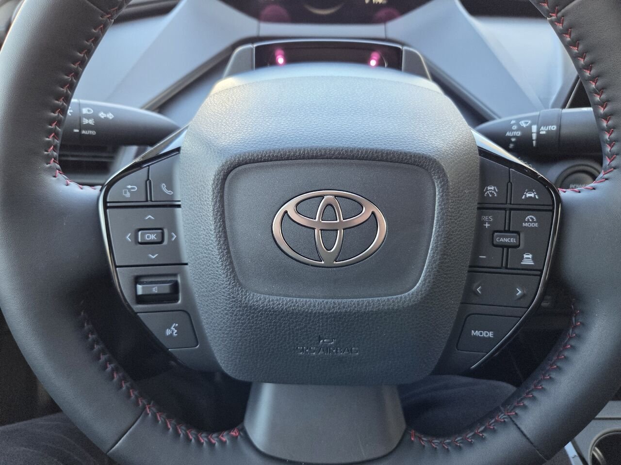 2025 Toyota PRIUS HYBRIDE BRANCHABLE White Amos - photo #17