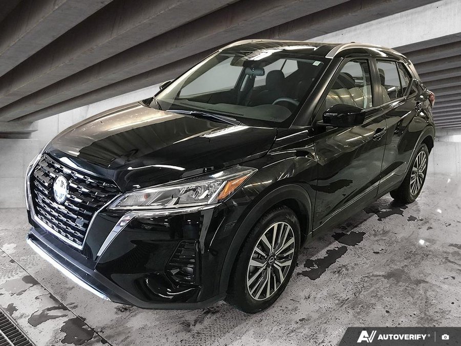 2025 Nissan Kicks Play 2025 Black