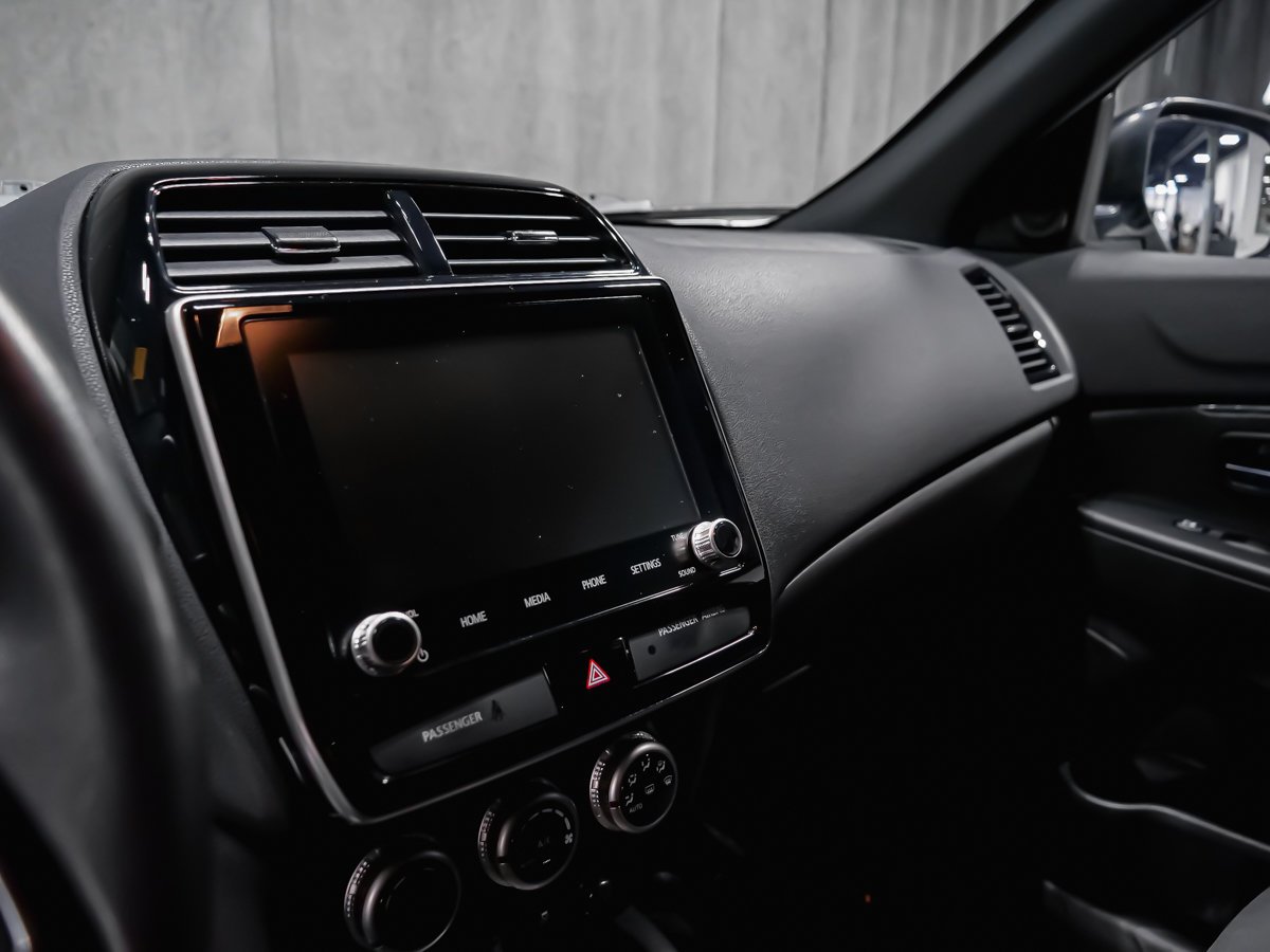 2020 Mitsubishi RVR LE 4WD Montreal - photo #10