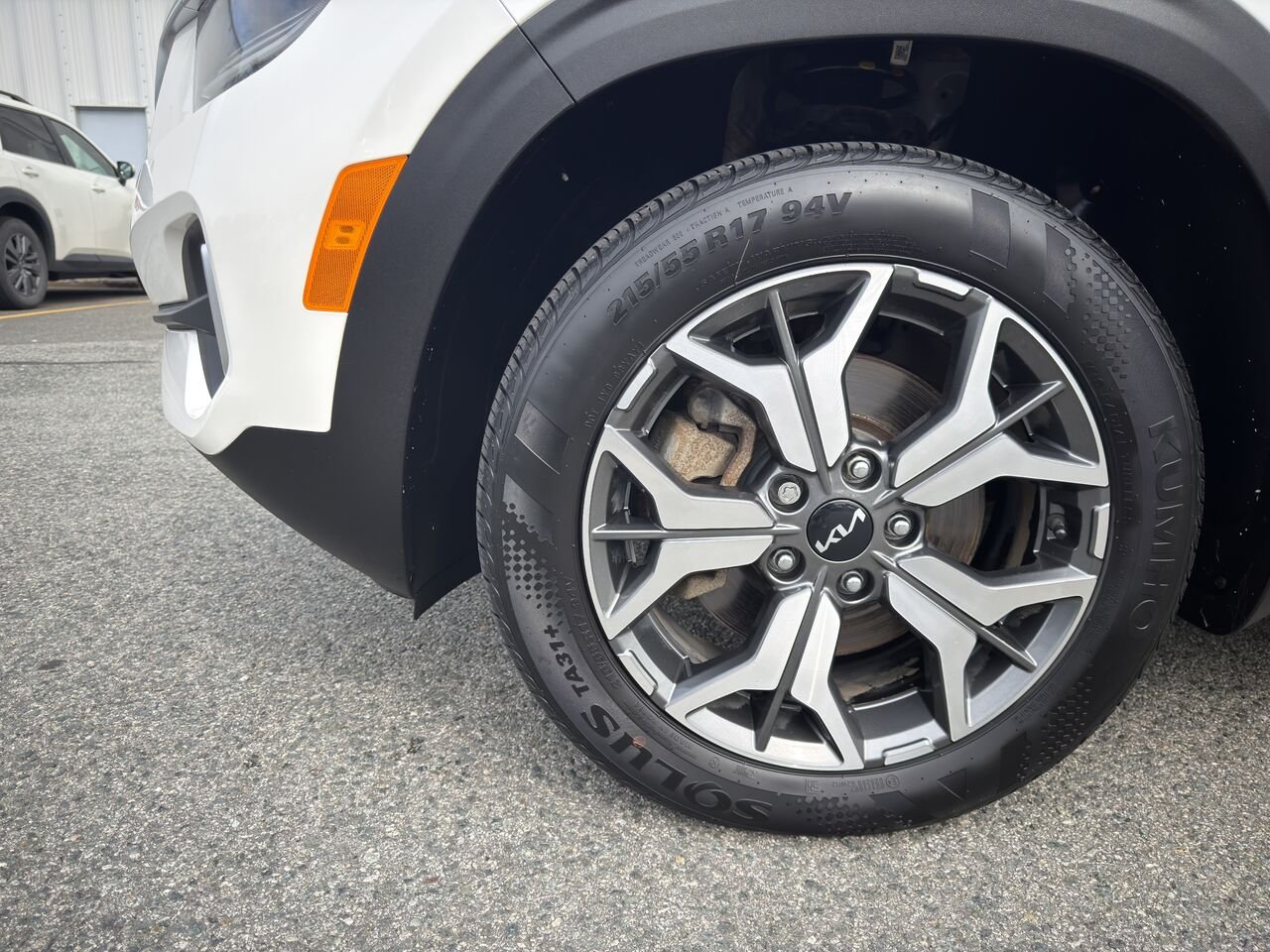 Kia Seltos 2023 Blanc Thetford Mines - photo #7