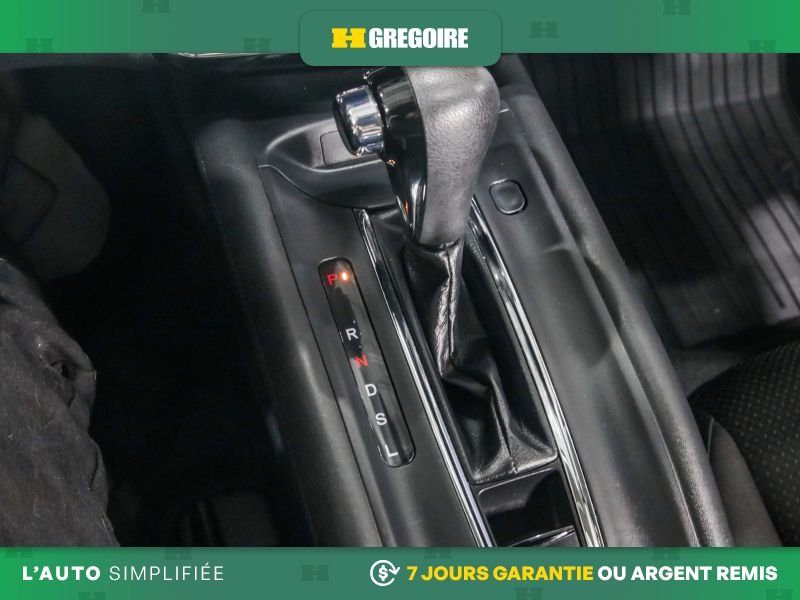 2019 Honda HR-V Grey Laval - photo #16