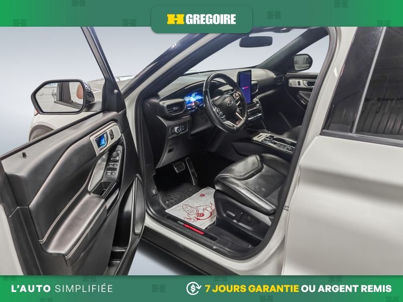 2022 Ford Explorer White Blainville - photo #11