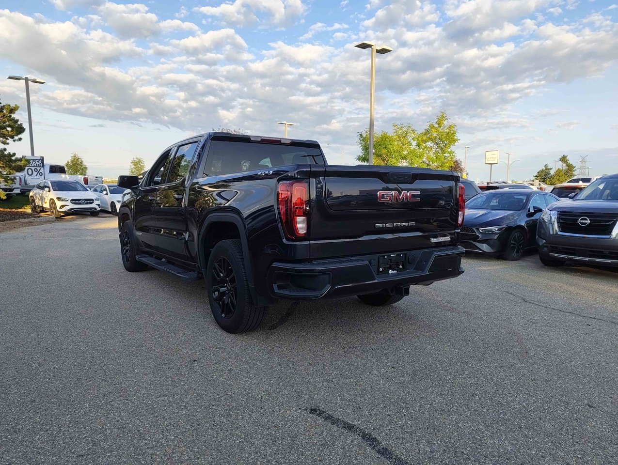 2024 GMC Sierra 1500 4WD Crew Cab 147 Elevation Black Sherwood Park - photo #4