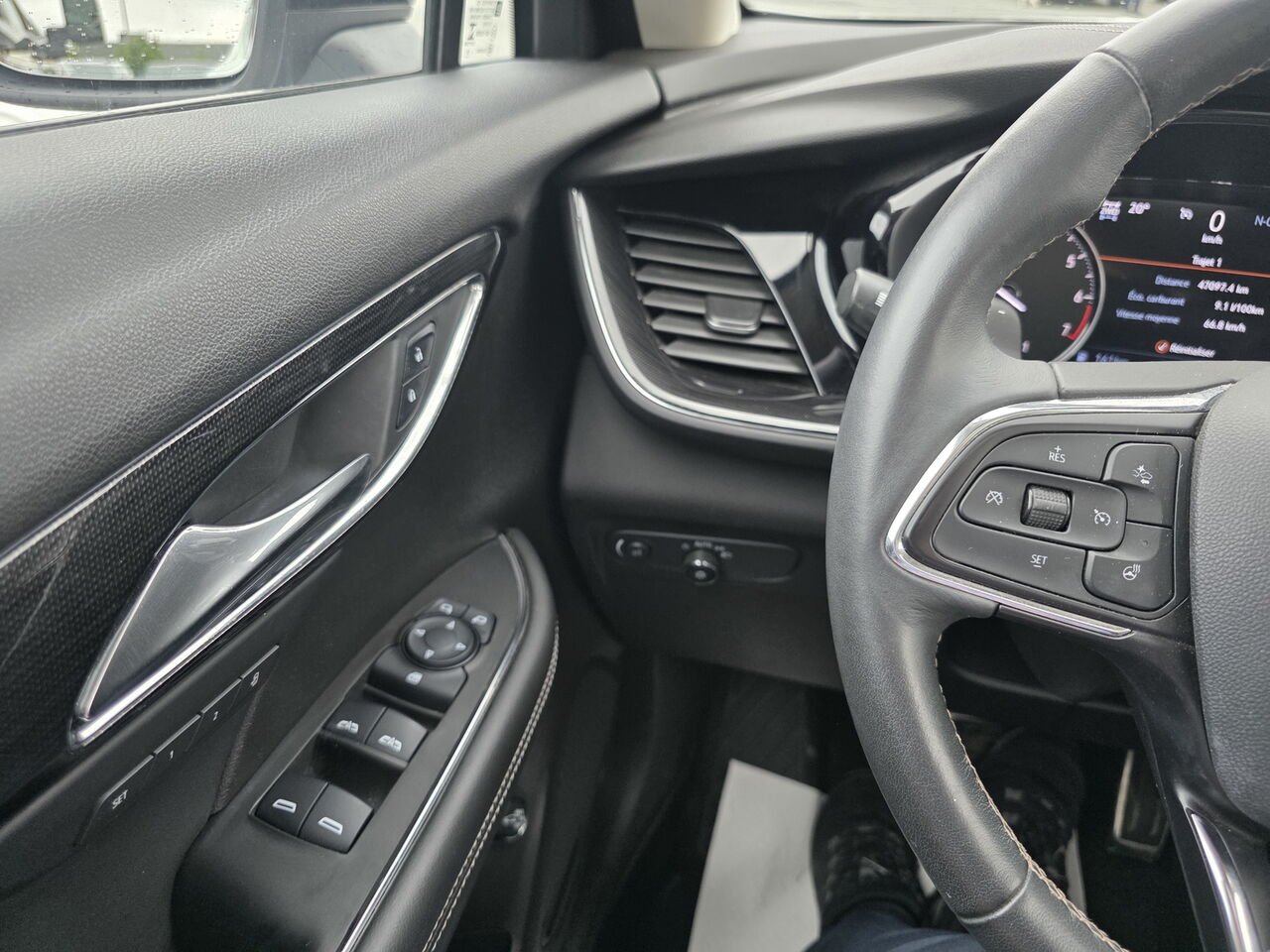 Buick Envision Essence 2022 Blanc Rouyn-Noranda - photo #39