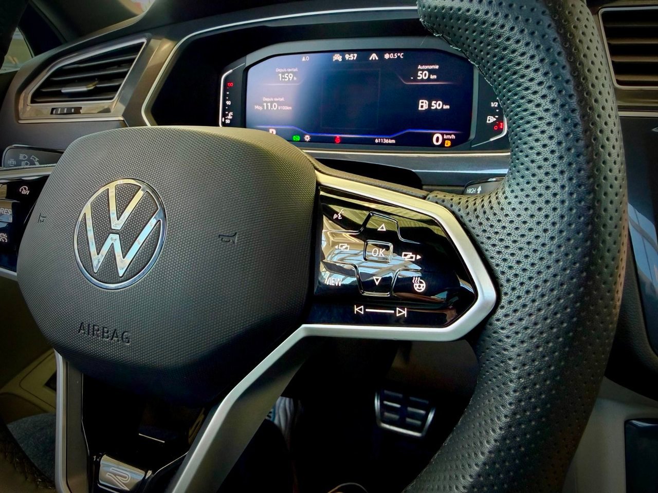 2024 Volkswagen Tiguan Blue Notre-Dame-des-Prairies - photo #31