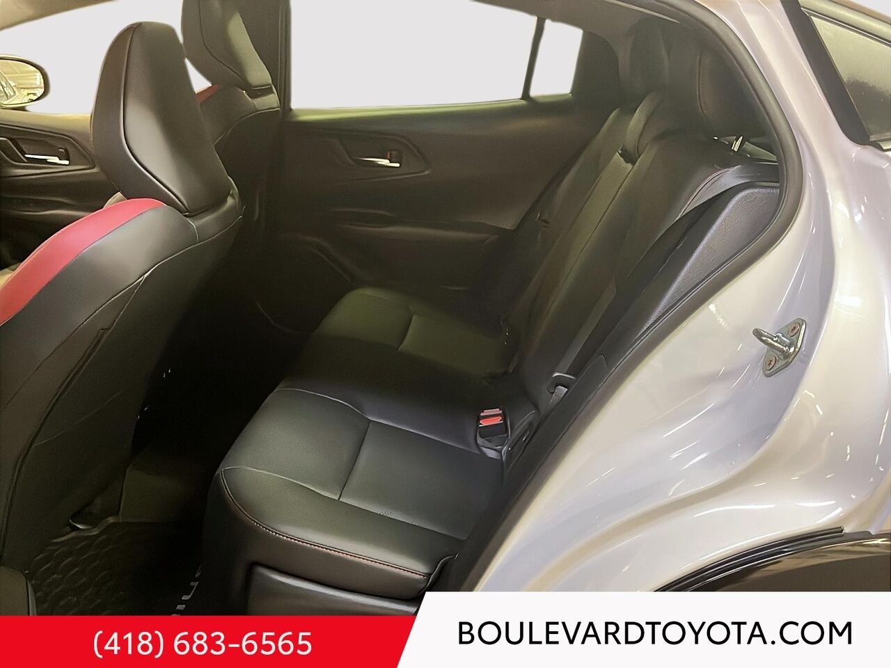 2025 Toyota Prius hybride branchable 99682A-100 | XSE White Québec - photo #18