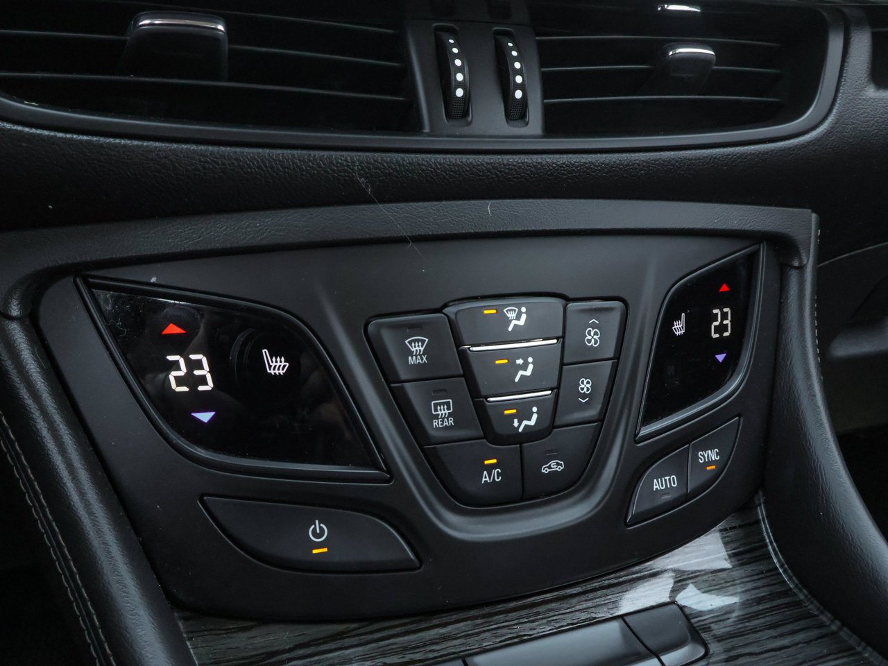 2017 Buick Envision AWD 4dr Premium I Red Sherwood Park - photo #30