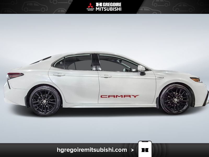 2021 Toyota Camry White Laval - photo #10