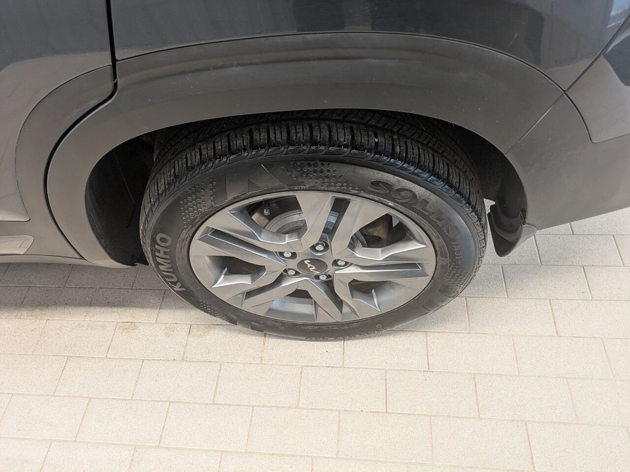 2022 Kia Seltos Black Gatineau - photo #4