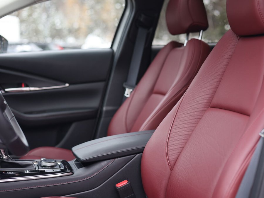 Mazda CX-30 GT turbo, awd, toit ouvrant, Écran 360 degré, Navigation, chargeur sans fil pour cellulaire 2025 Gris