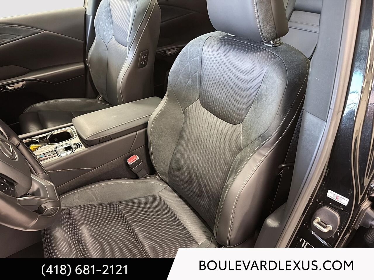LEXUS RX 601176 2024 Noir Québec - photo #8