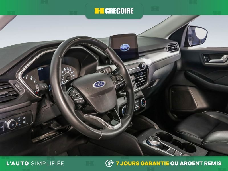 2022 Ford Escape Grey Laval - photo #11