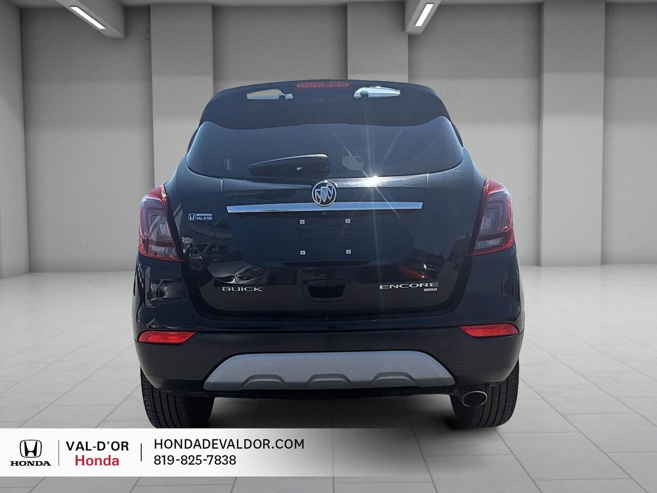 2018 Buick Encore Tourisme sport 4 portes AWD Black Val-d'Or - photo #2