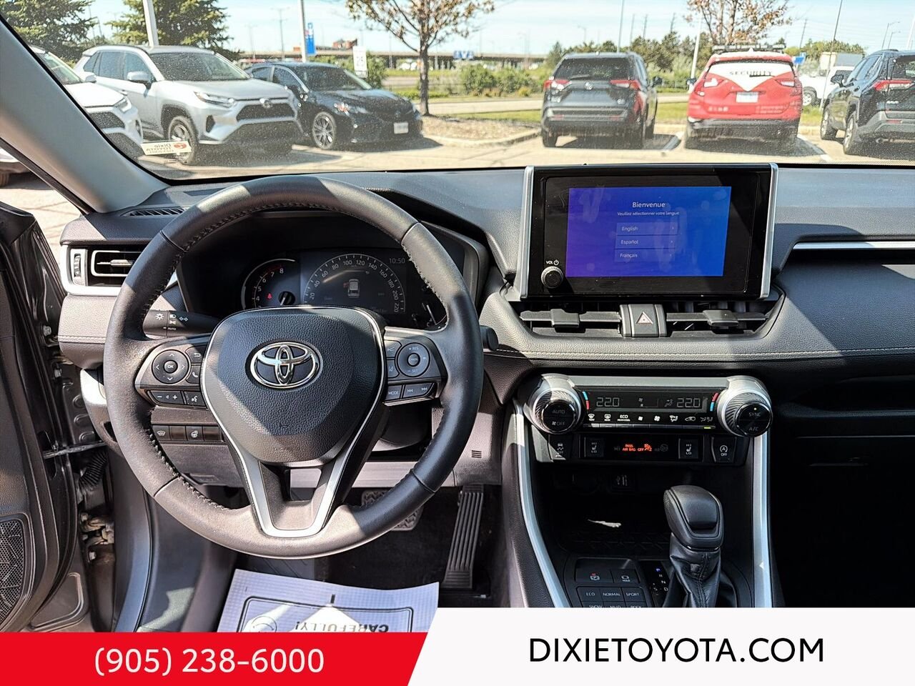 2023 Toyota RAV4 XLE AWD / HEATED SEATS / MOONROOF / ALLOY WHEELS / CARPLAY AND ANDROID AUTO Magnetic Grey Metallic Mississauga - photo #13