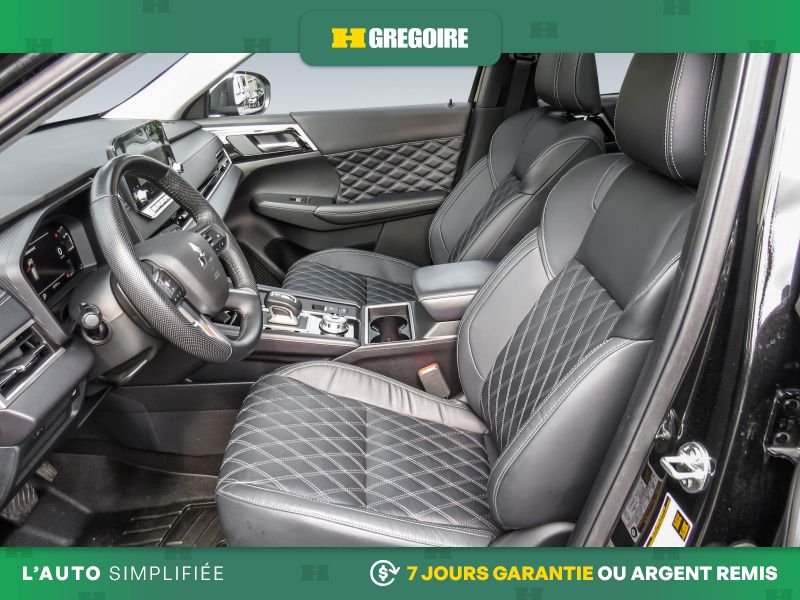 Mitsubishi Outlander V3570 | SEL TOIT PANO + SIEGE CHAUFANT 2023 Noir Laval - photo #10