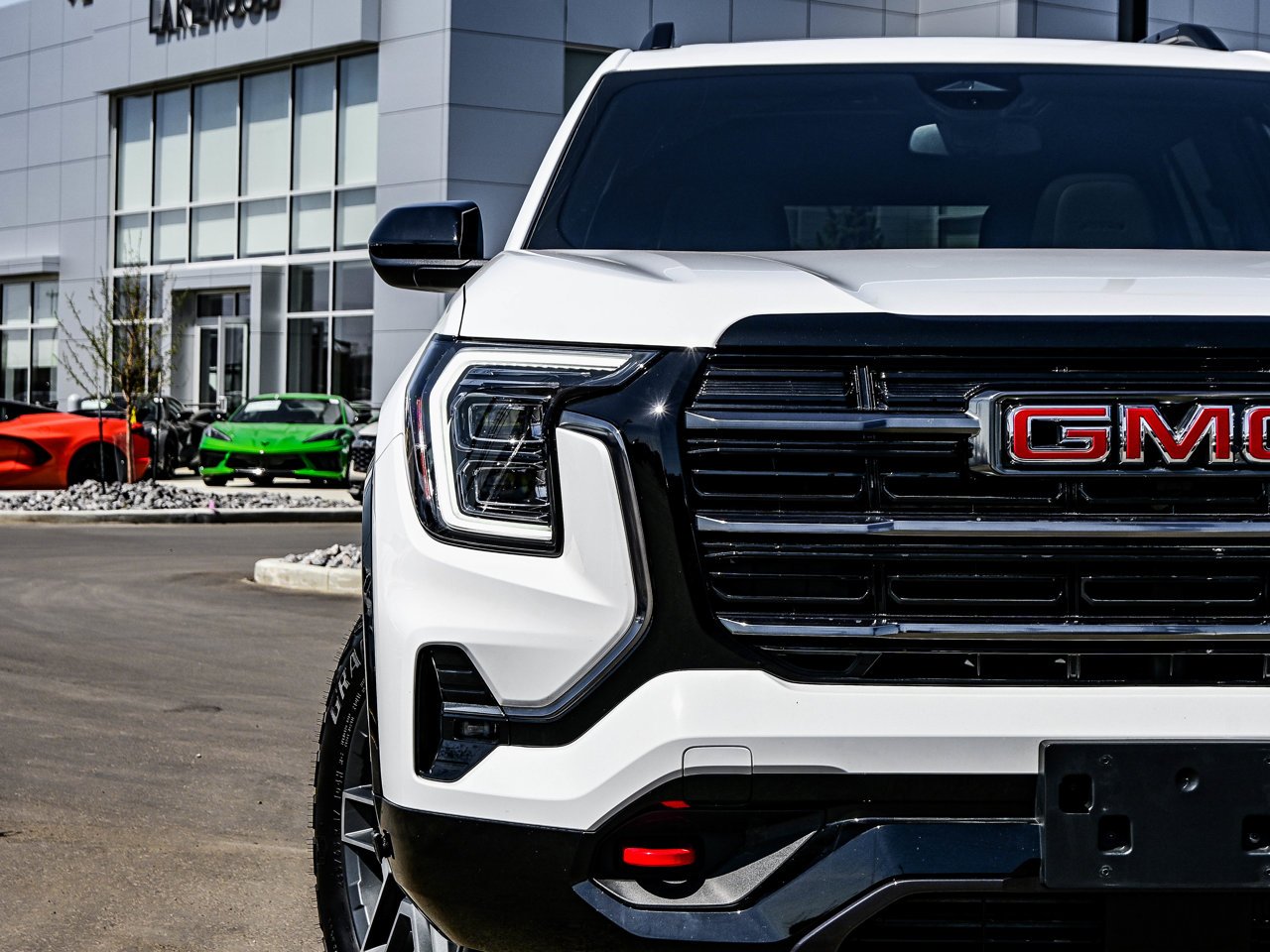 2026 GMC Terrain AWD 4dr AT4 White Sherwood Park - photo #4