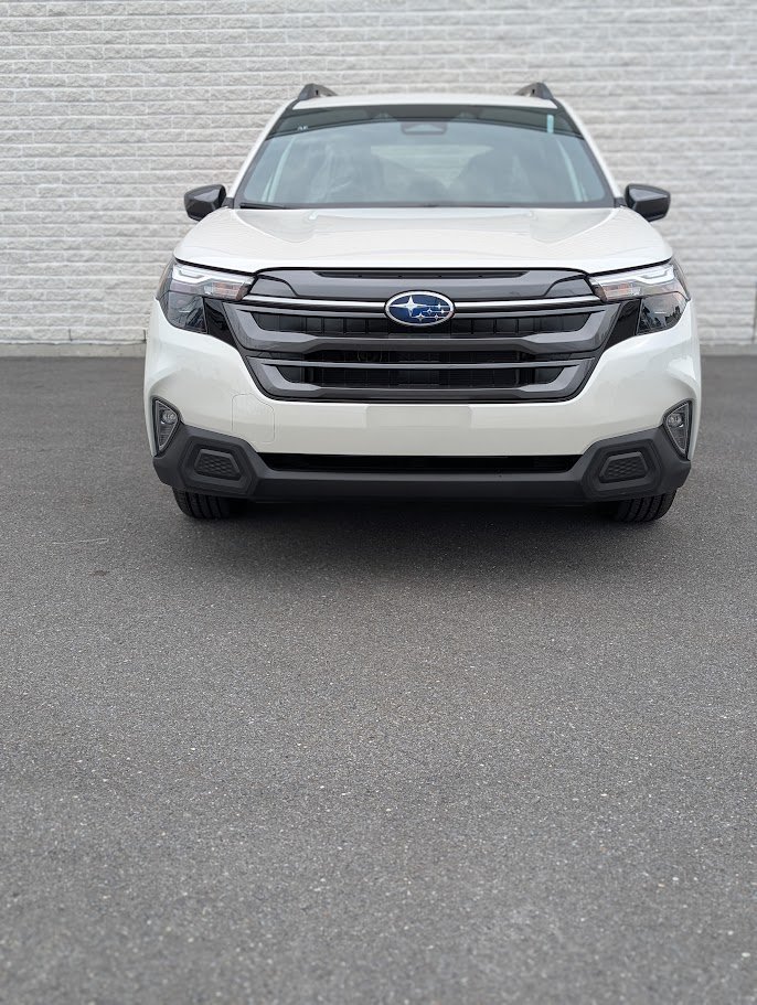 2026 SUBARU Forester TOURING Crystal White Pearl Saint-Hyacinthe - photo #4