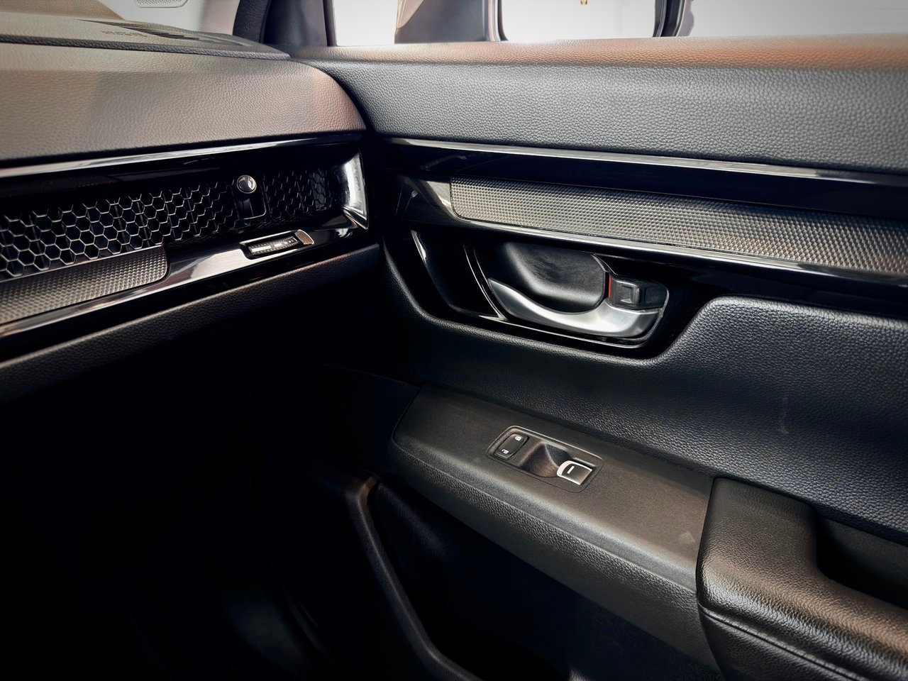 Honda CR-V 2023 Gris Notre-Dame-des-Prairies - photo #34