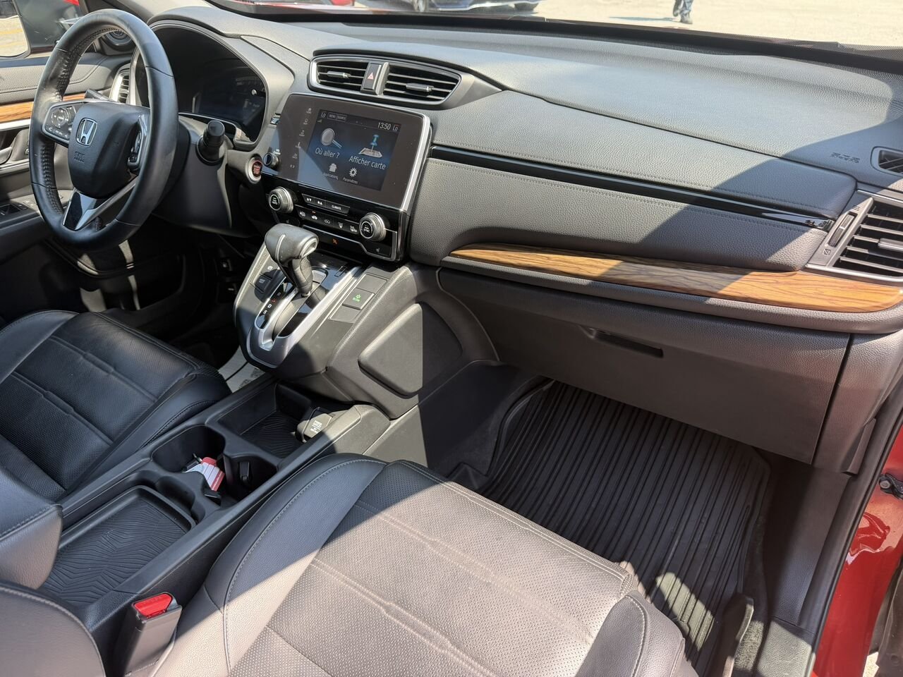 2017 Honda CR-V TOURING AWD Red Laval - photo #17