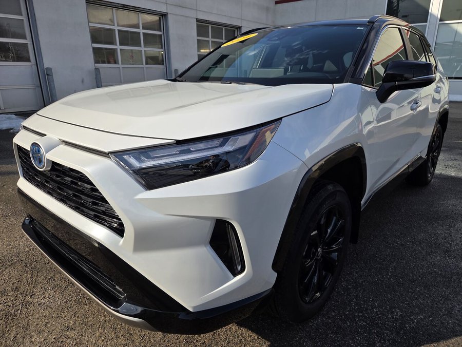 Toyota RAV4 2024 2024 Frisson glacé nacré avec toit noir