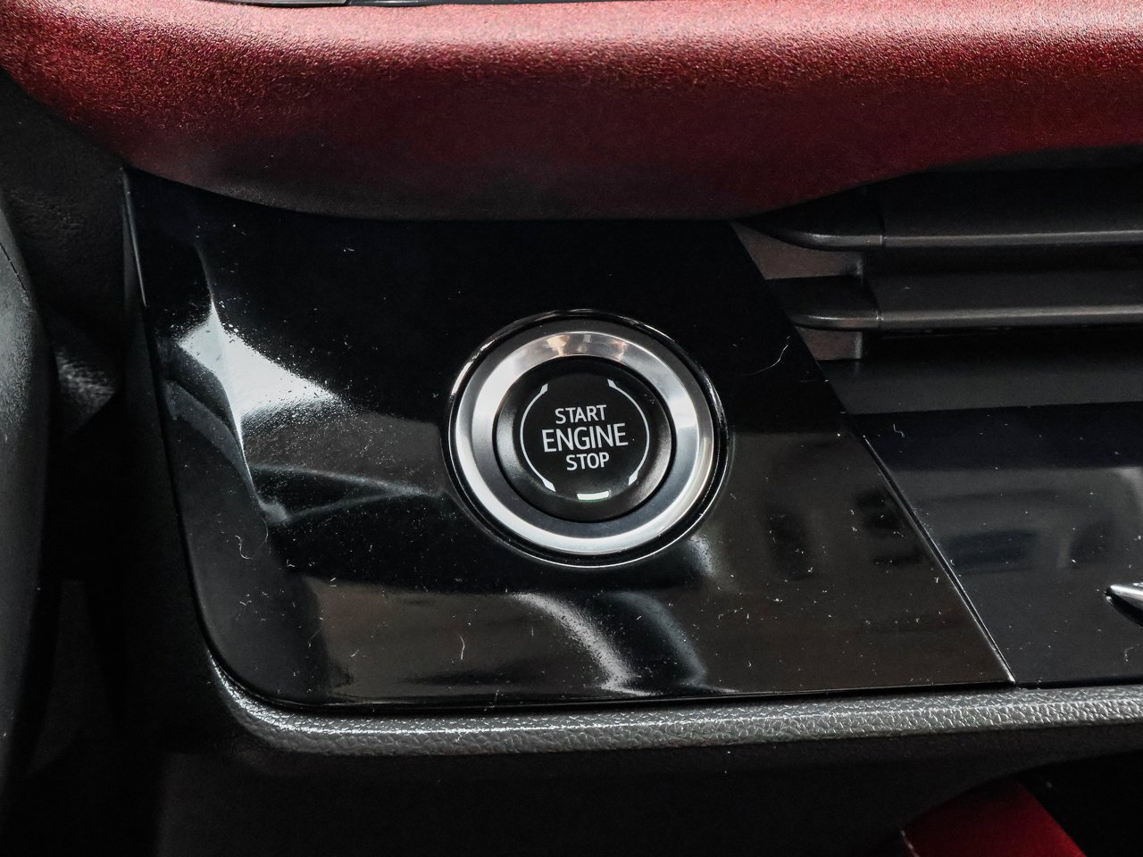 2024 Buick Envision AWD 4dr Sport Touring Black Sherwood Park - photo #24