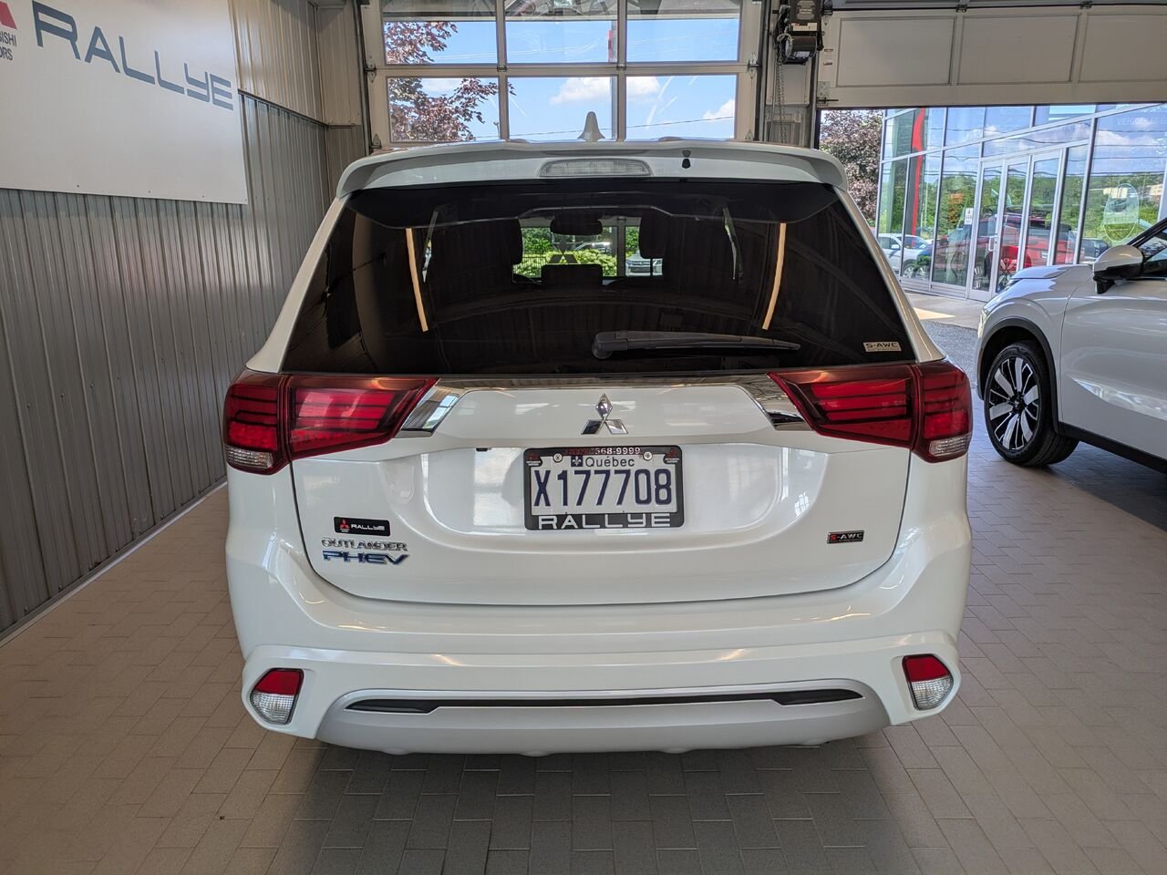 Mitsubishi Outlander PHEV 2022 Blanc Gatineau - photo #2