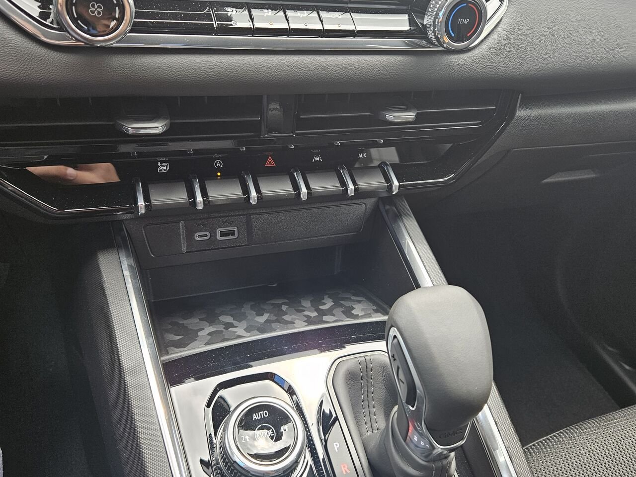 GMC Canyon Elevation cabine multiplace 4RM 2026 Argent métallisé Thetford Mines - photo #11