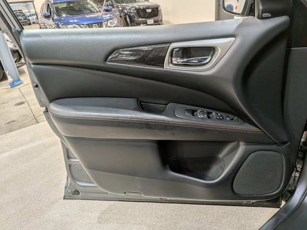 2020 Nissan Pathfinder 4x4 SV Tech Grey Val-David - photo #33