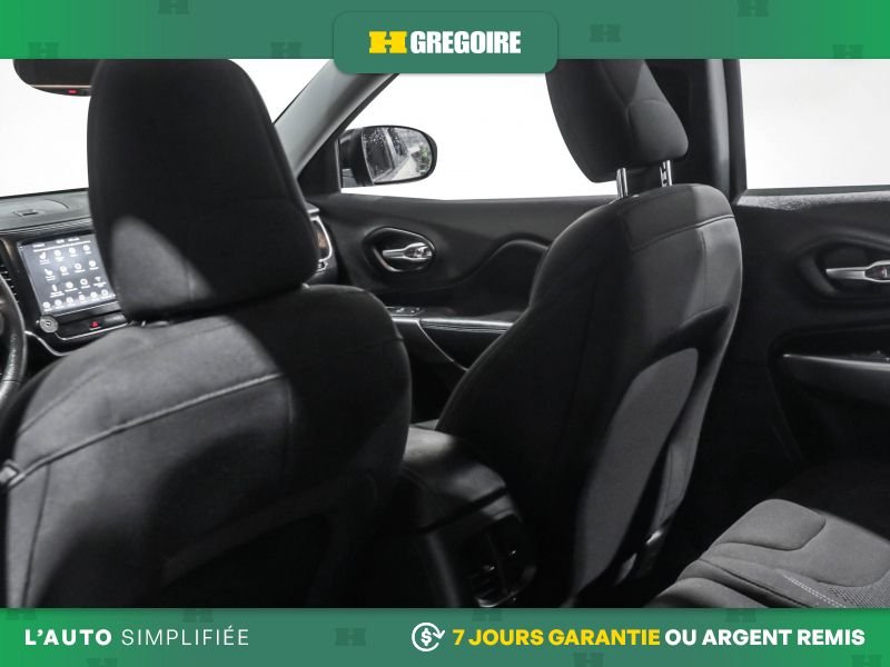 2022 Jeep Cherokee White Laval - photo #21