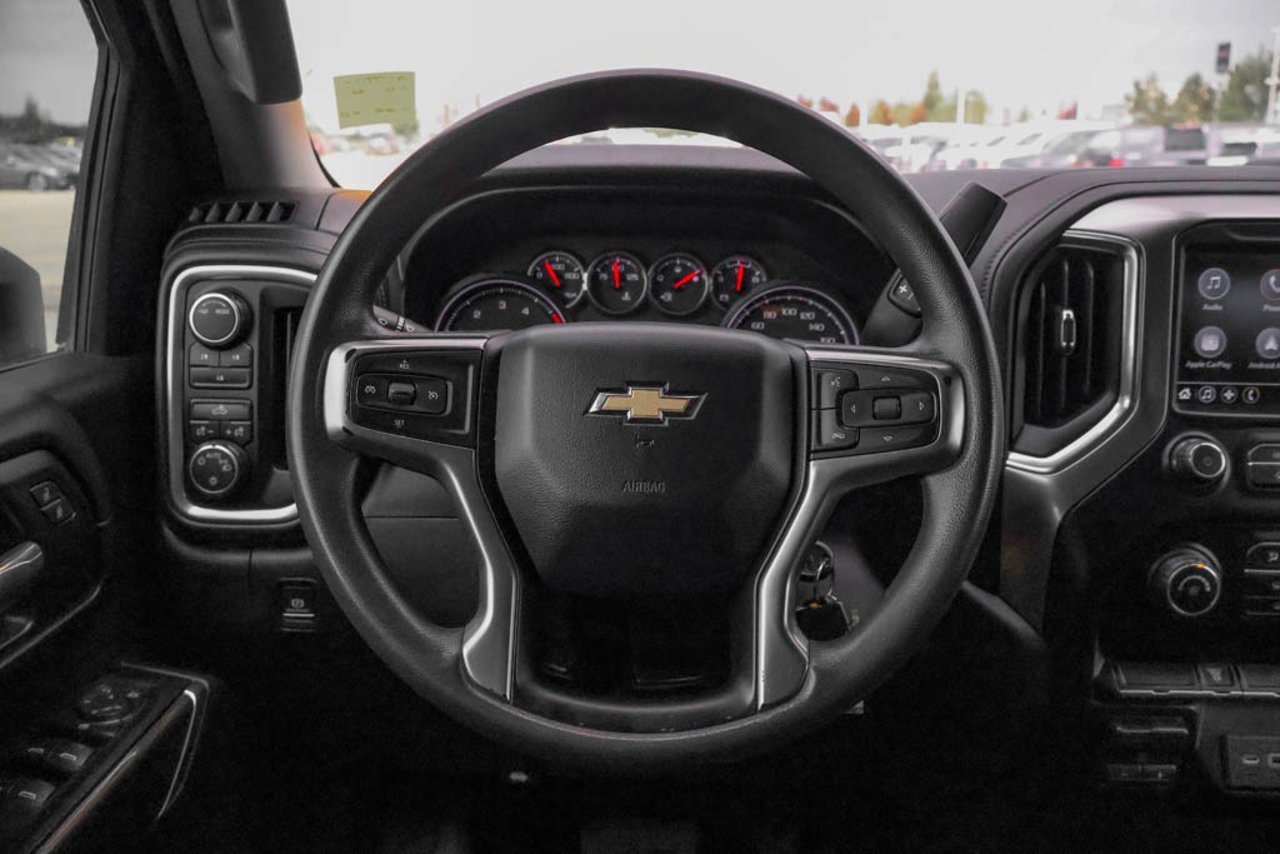 2020 Chevrolet Silverado 3500HD 4WD Crew Cab 172 LT White Sherwood Park - photo #17