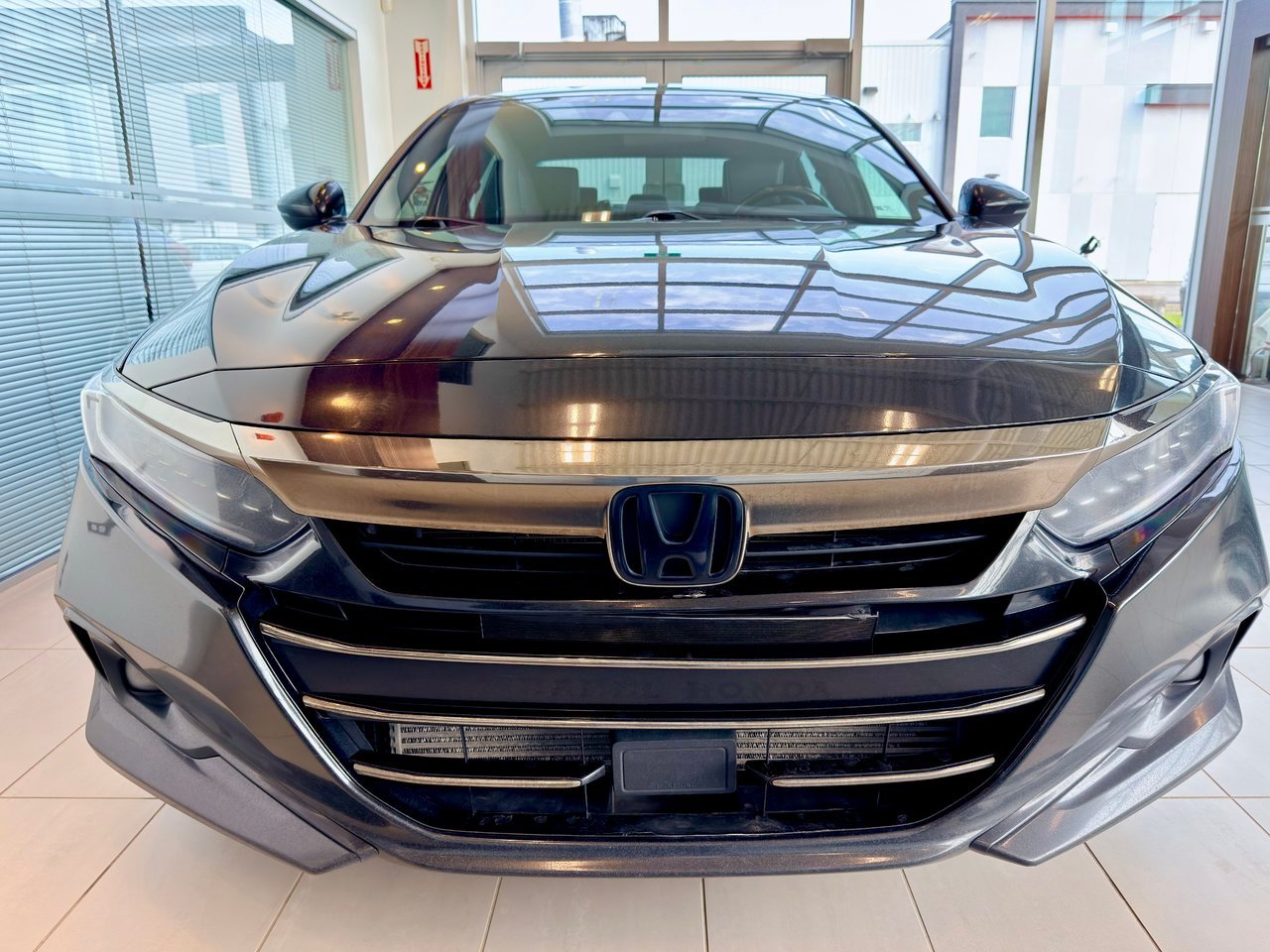 Honda Accord Sedan 2022 Noir Notre-Dame-des-Prairies - photo #5