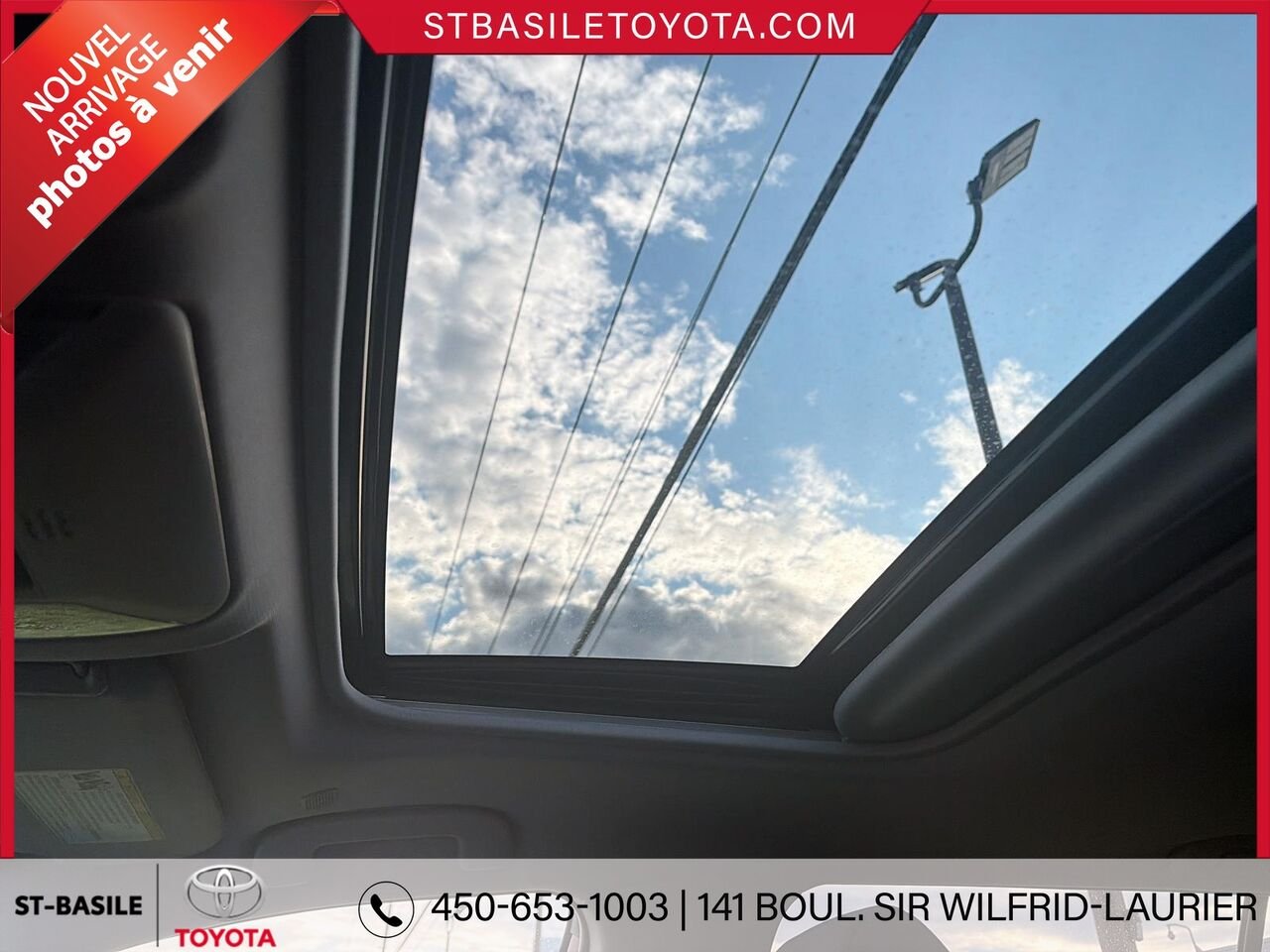TOYOTA RAV4 2025 Rouge Saint-Basile-le-Grand - photo #10