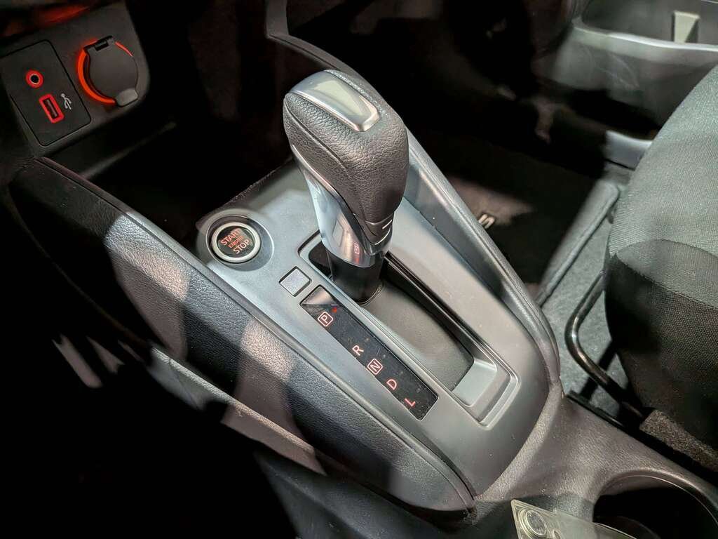 2024 Nissan Kicks S FWD Black Val-David - photo #26