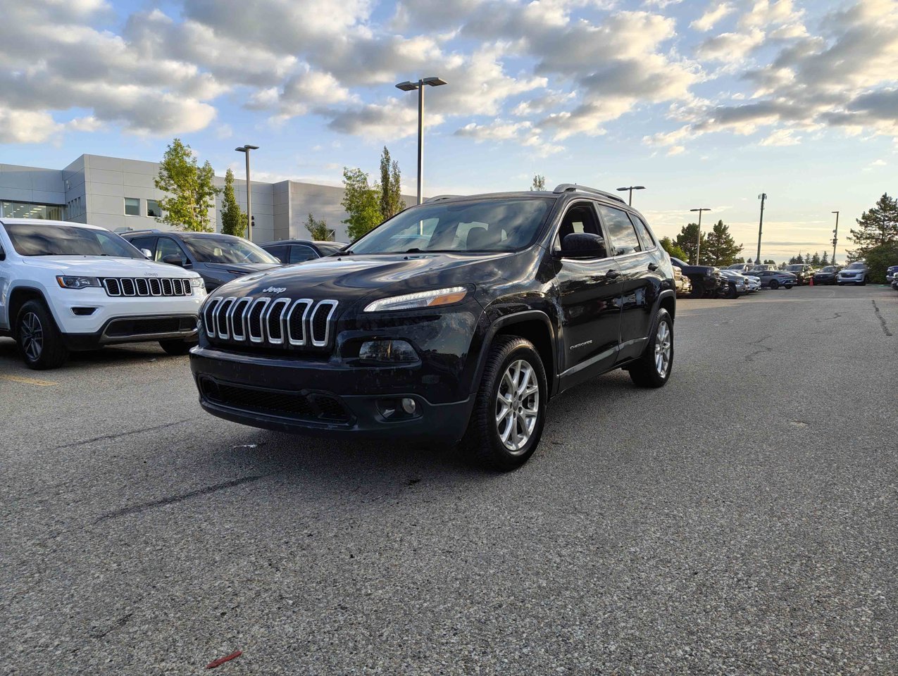 2016 Jeep Cherokee 4WD 4dr North Black Sherwood Park - photo #3