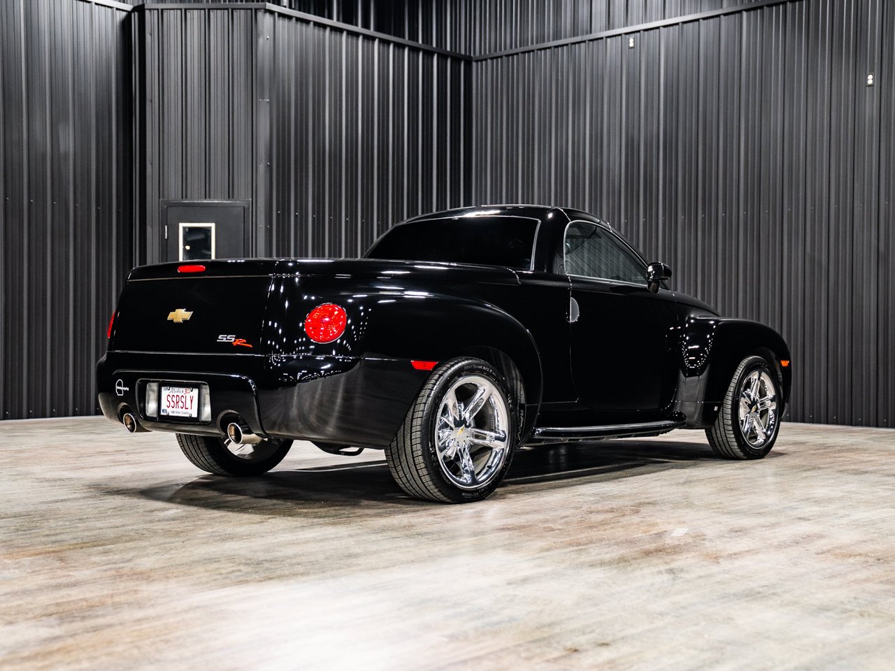2006 Chevrolet SSR Reg Cab 116.0 WB Smokin' Asphalt Sherwood Park - photo #13