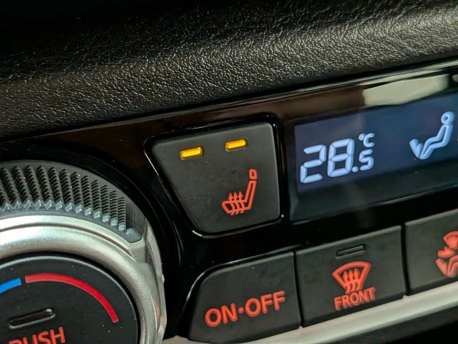 Nissan Versa SR CVT 2023 Rouge