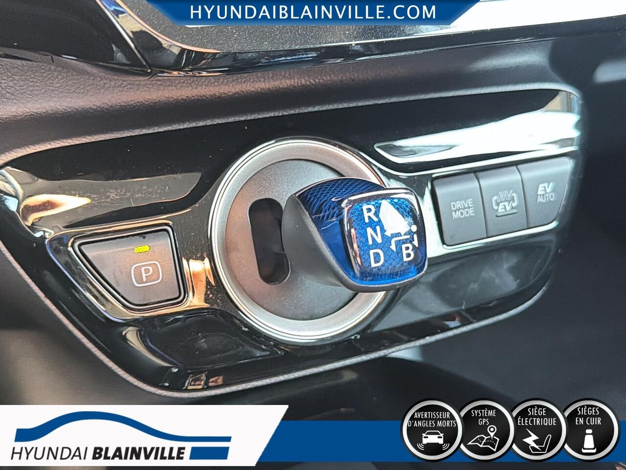 2022 Toyota Prius Prime White Blainville - photo #16