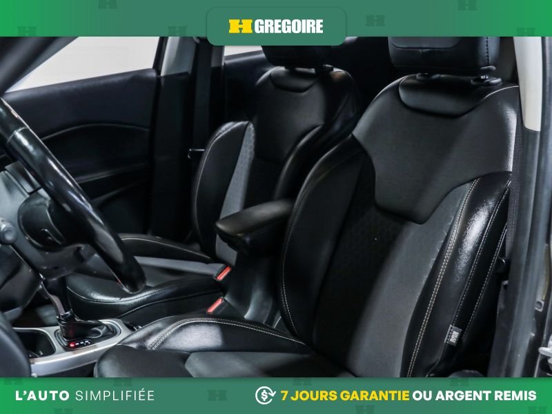Jeep Compass 722507 | North 4x4 AUTO AC GR ELEC MAGS CAM RECULE BLUETOO 2019 Gris Laval - photo #15