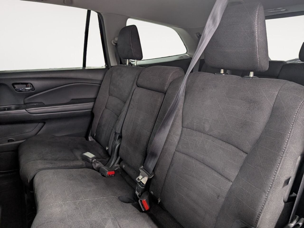 Honda Pilot LX/SIÈGES CHAUFFANTS/CAMÉRA DE RECUL/BLUETOOTH/AC/VITRES ÉLECTRIQUES 2021 Noir Sherbrooke - photo #8