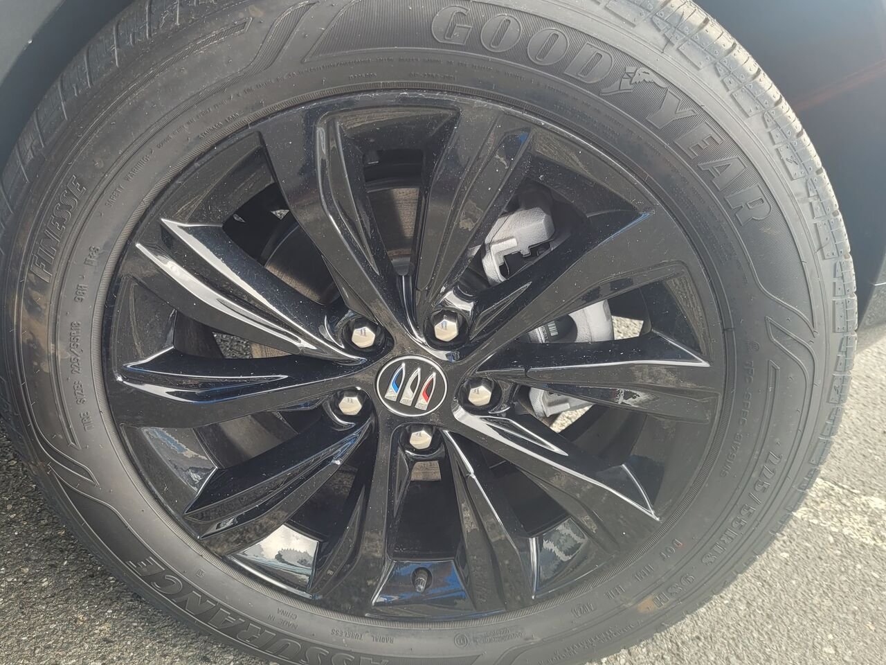 2026 Buick Envista Tourisme sport 4 portes TA Summit White Thetford Mines - photo #16